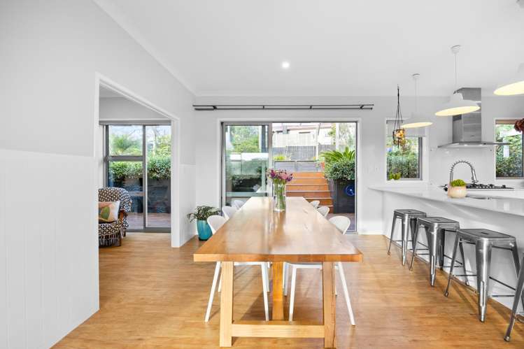 101 Waitakere Road Waitakere_16