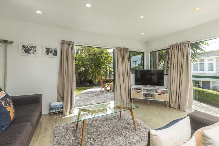 2/63 Athens Road Onehunga_13