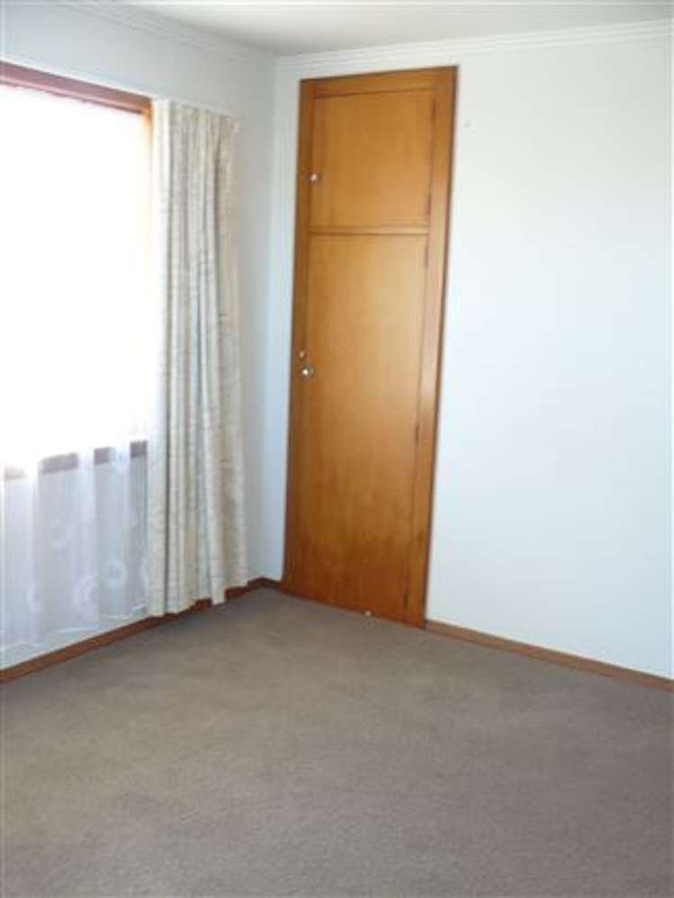 7 Livingstone Street West End_17