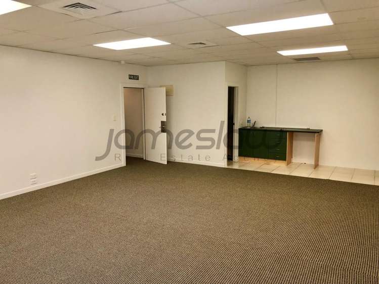 2/32 Greenpark road Penrose_1