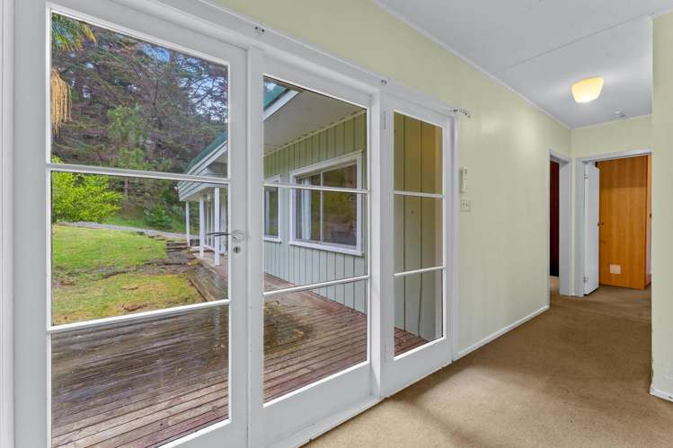 10 Hobbs Road Matakatia_22