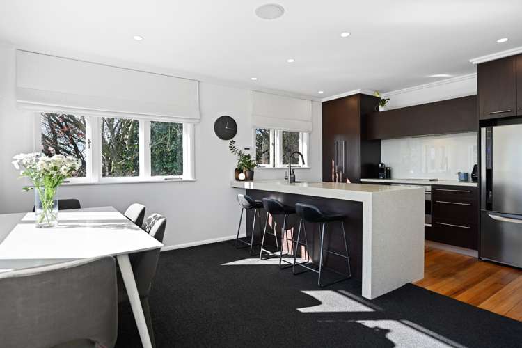 7a Kahikatea Drive Melville_5