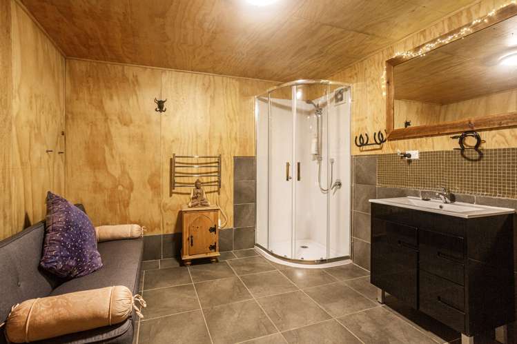 1096f Awhitu Road Pollok_24