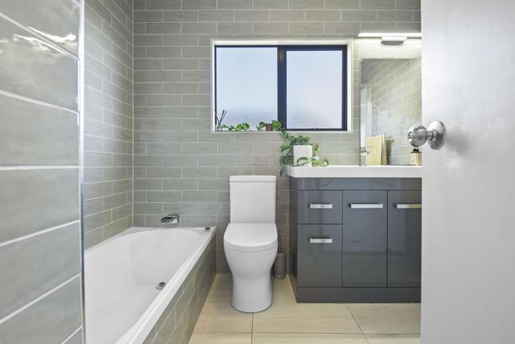 66a Browns Bay Road Rothesay Bay_16