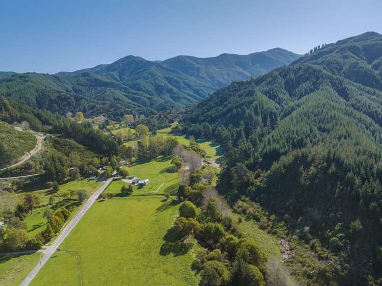 852 Onamalutu Road Wairau Valley_16