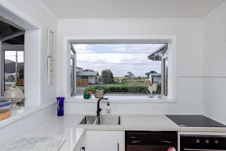 40 Seaview Road Herbertville_1