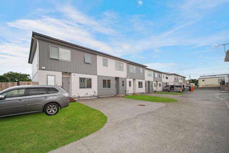 2/70 Clevedon Road Papakura_15