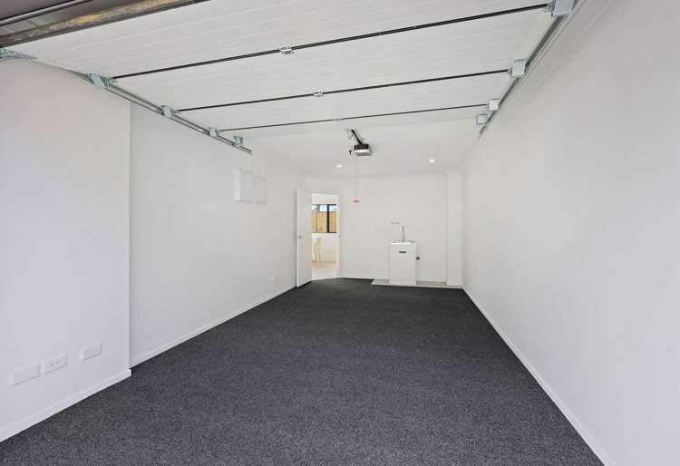 73E Royal Road Massey_8