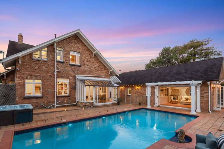 10 Sharpe Road Epsom_2