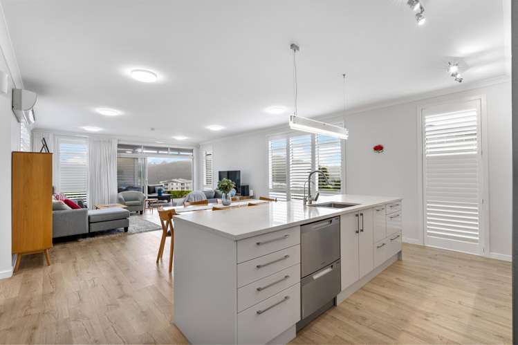 1 Ocean View Terrace Orewa_10