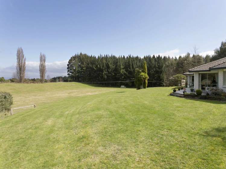 766 Whangamata Road Kinloch_16