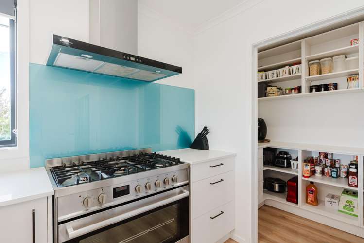 37 Charles Edwards Street_5