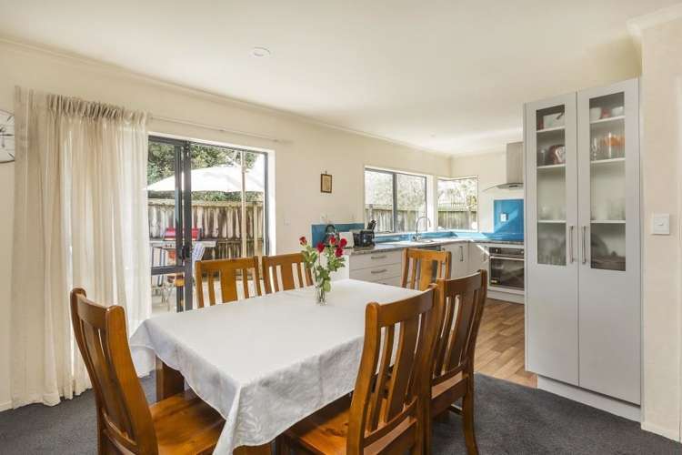 1/72 Swanson Road Henderson_12