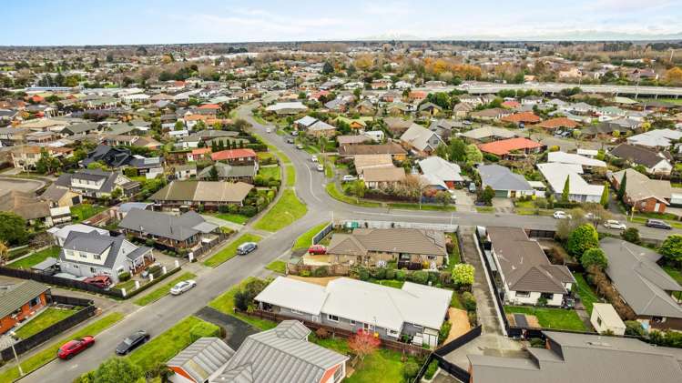 3 Pyatt Place Redwood_27