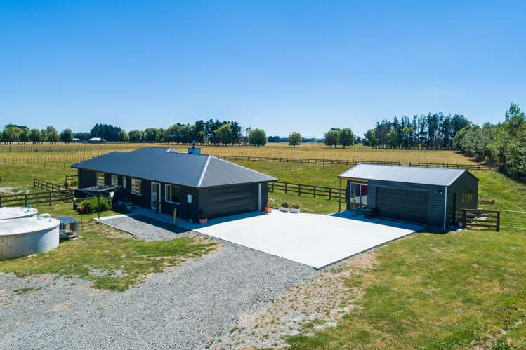 541 Newbury Line Bunnythorpe_25