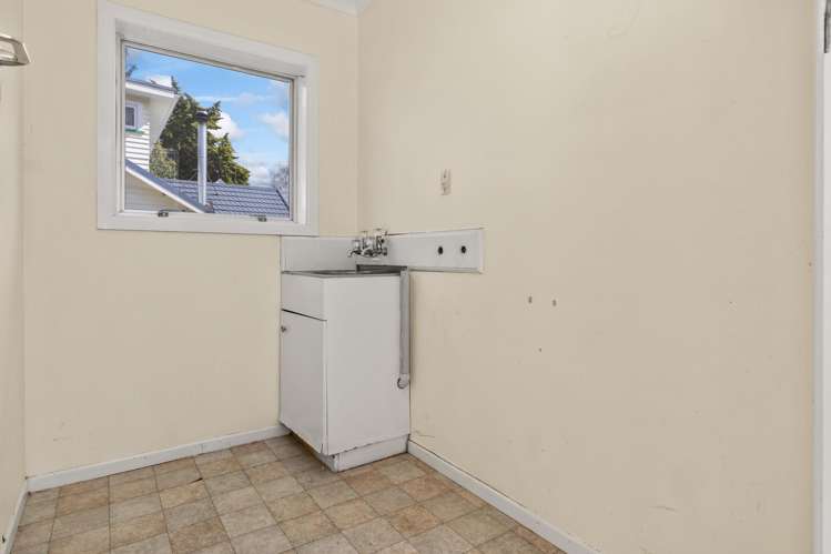 137 Bath Street Levin_17