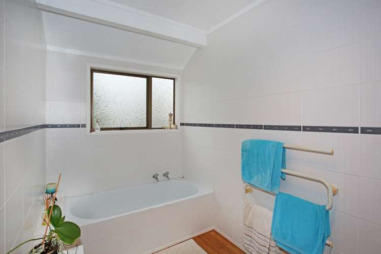 214 Razorback Road Bombay_14