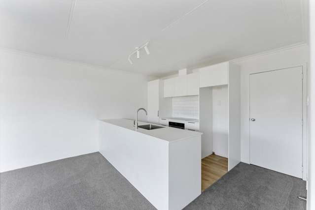 24b & 24c Omata Road Marfell_3