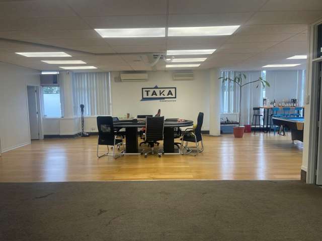 Unit D/129 Onewa Road Northcote_2