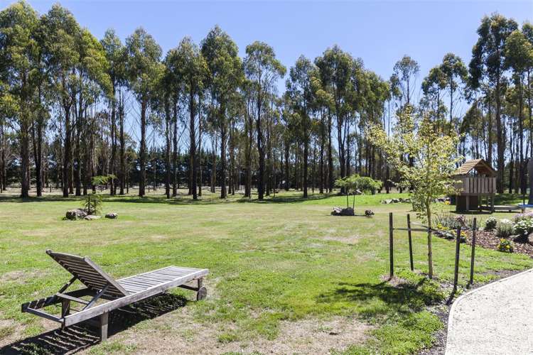 2279 South Eyre Road West Eyreton_23