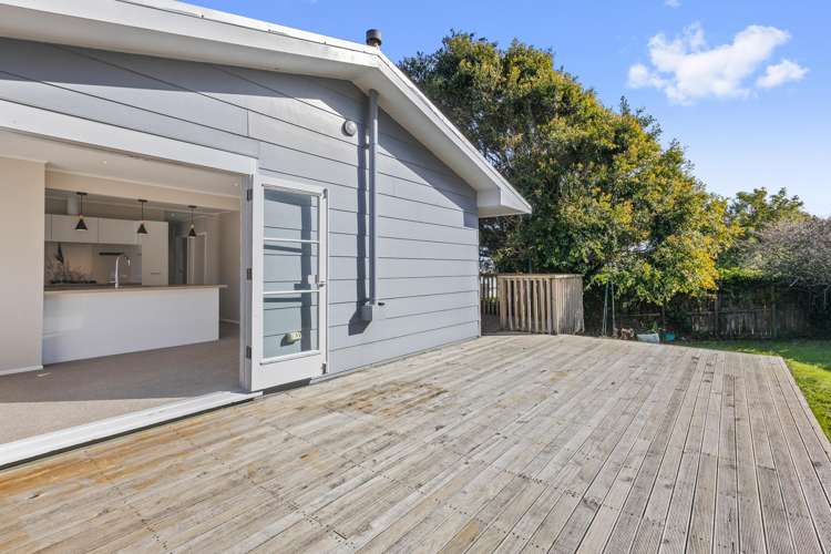 17 Moult Street Titahi Bay_14
