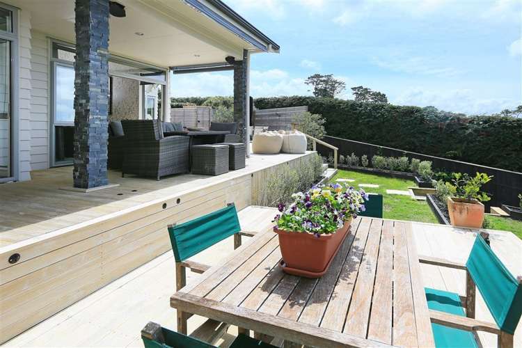 67 Lake Panorama Drive Henderson_32