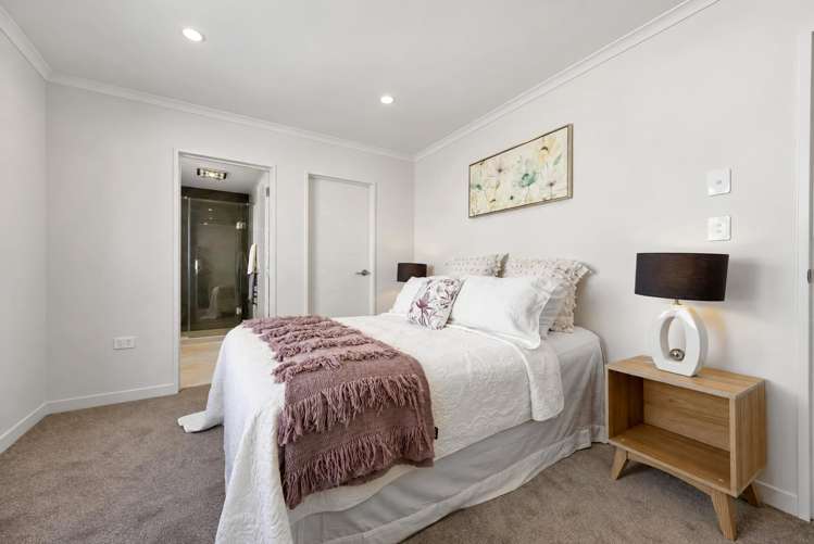 25 Obelus Road Flat Bush_8