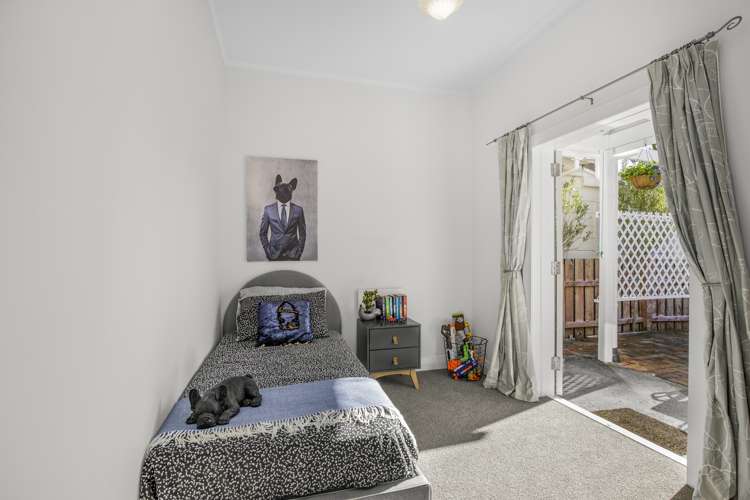 24 Kauri Street Eastbourne_10