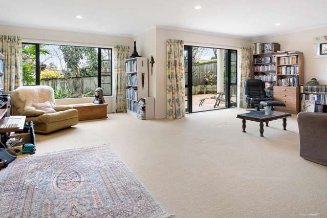 9c Beach Road Mellons Bay_1