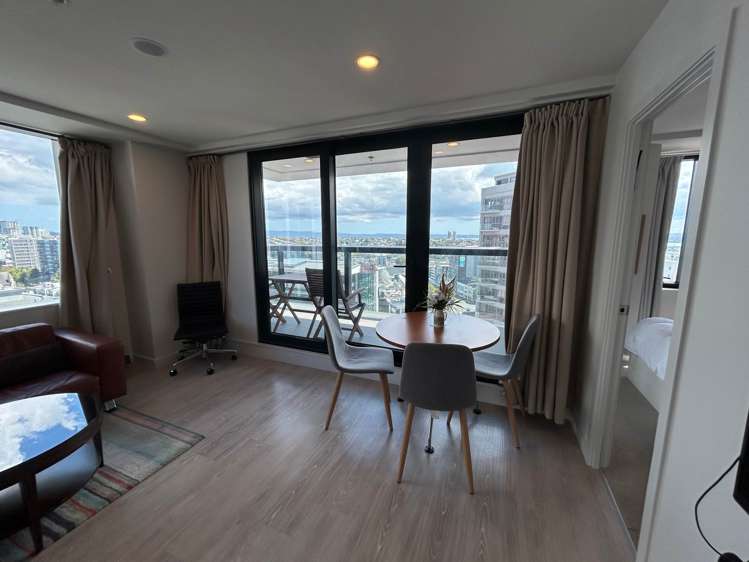 1602/75 Victoria Street West City Centre_8