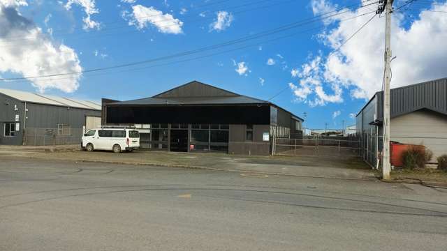 Industrial Building in Prestonville