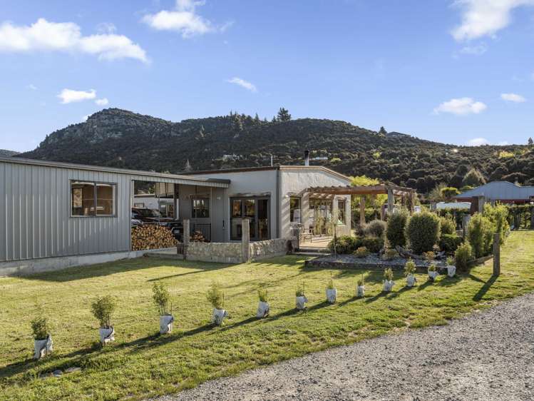 911 Aubrey Road Wanaka_15