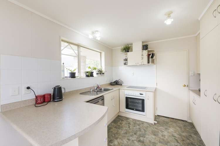 24 Logan Way Kelvin Grove_5