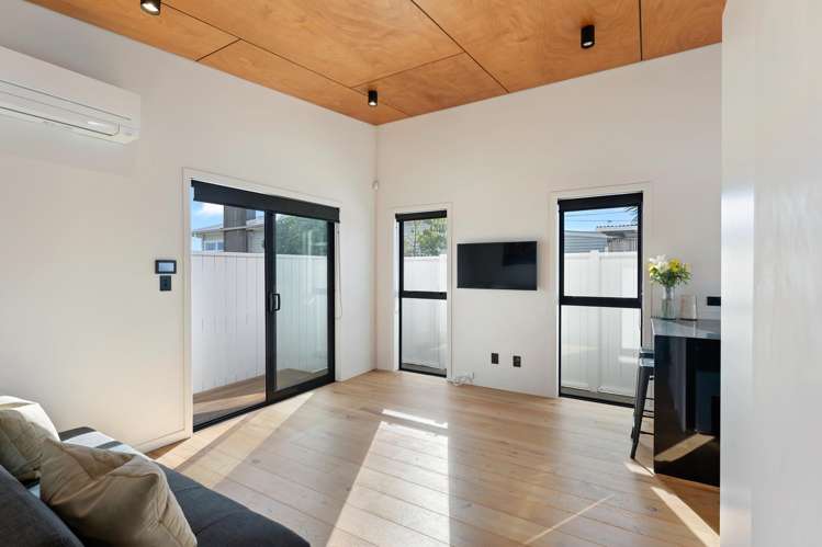 57 Manly Street Paraparaumu Beach_14