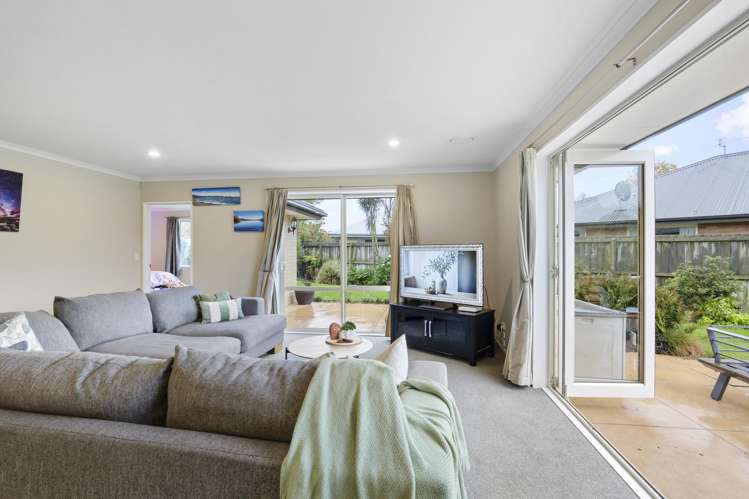 7 Riverwood Boulevard_0