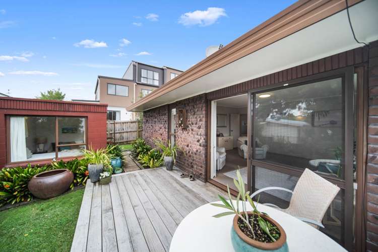 2/58 Highland Park Drive Highland Park_13