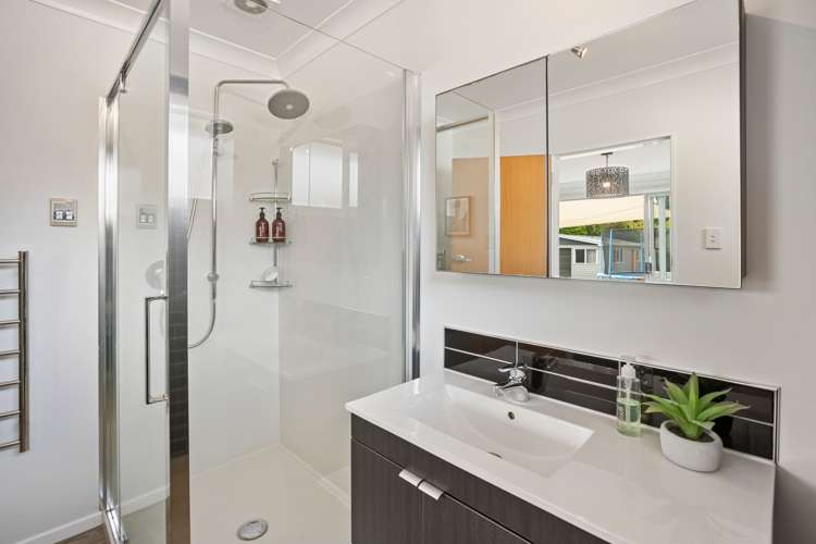 59 Alexander Road Raumati Beach_12