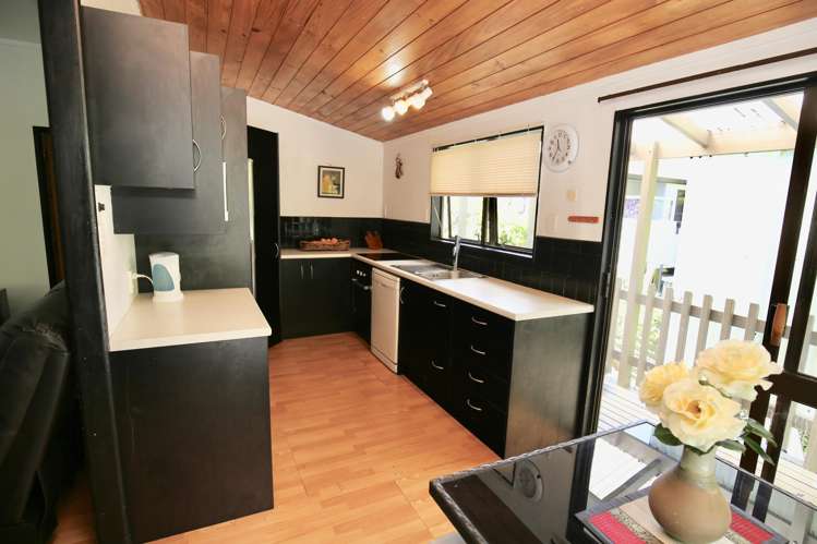 66 Pelorus Street Glenview_9