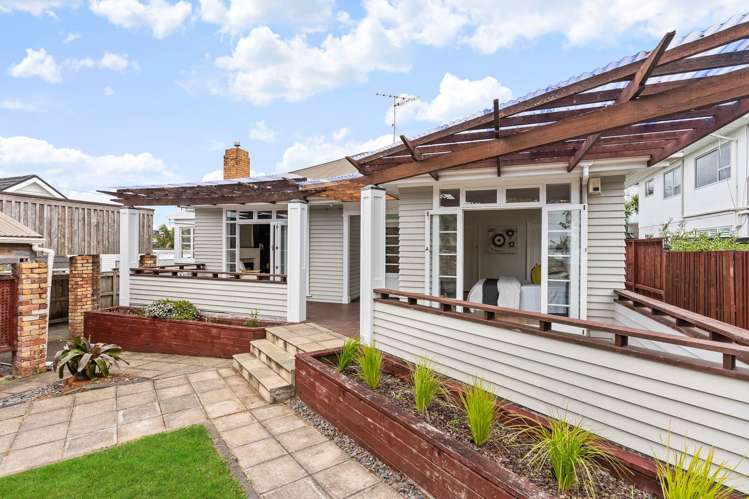 60 Challenger Street St Heliers_13