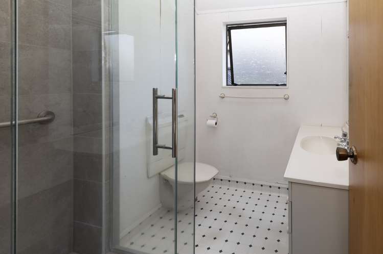 2/54 Cook Street Howick_14