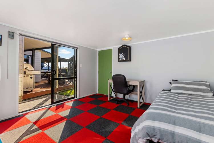 77 Hamilton Drive Waiuku_11