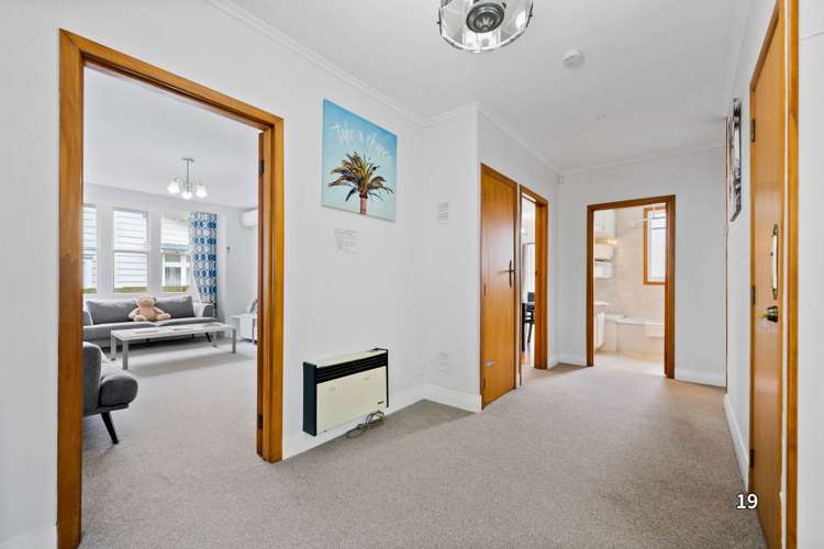 19 Oak Street Royal Oak_10