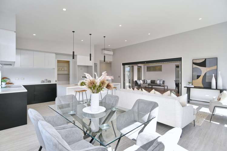 13 Picadilly Avenue Casebrook_7