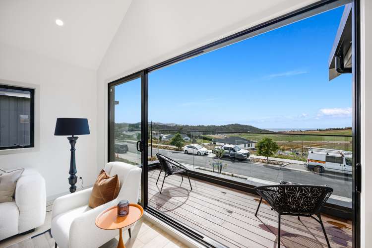 62 Matangi View Drive Orewa_4