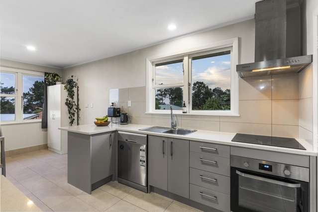 4/331 Royal Road Massey_4