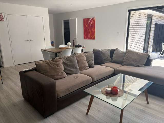 120 Seaview Road Westown_2