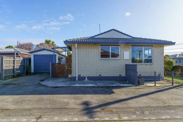 1/20 Matlock Street Woolston_1