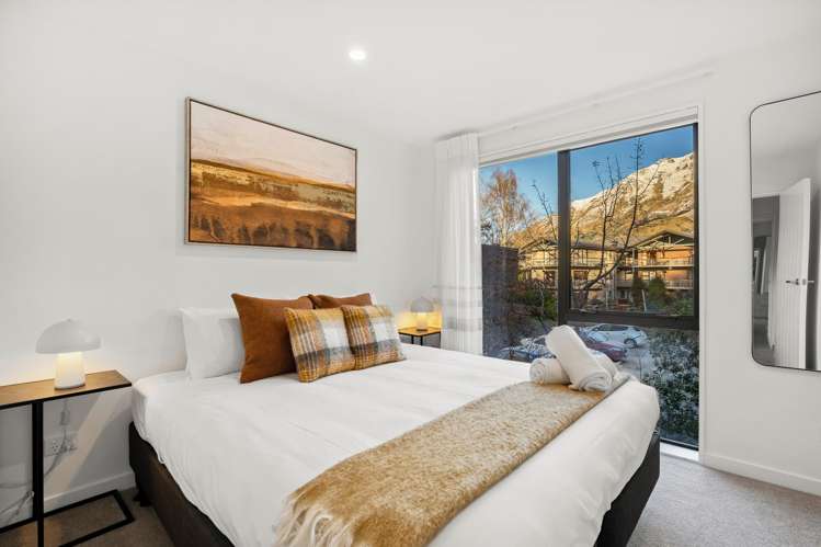 22/159 Arthurs Point Road_3