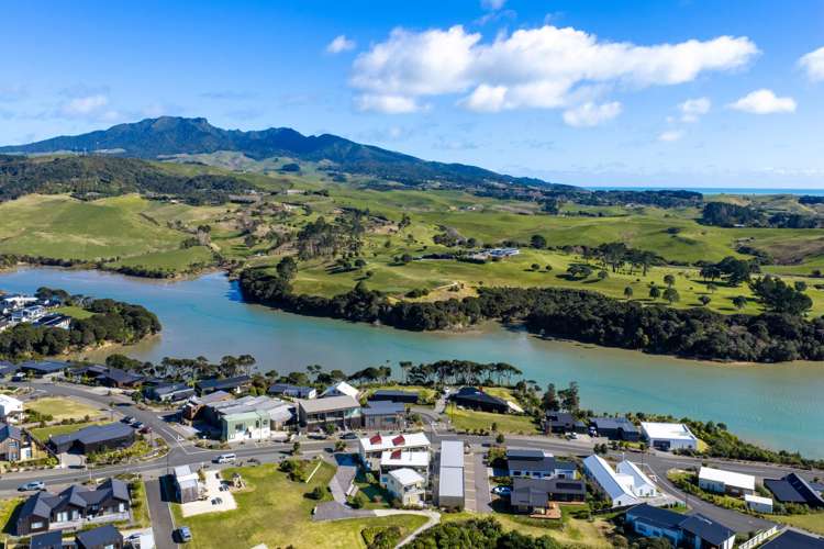 5/25 Rangitahi Road Raglan_31