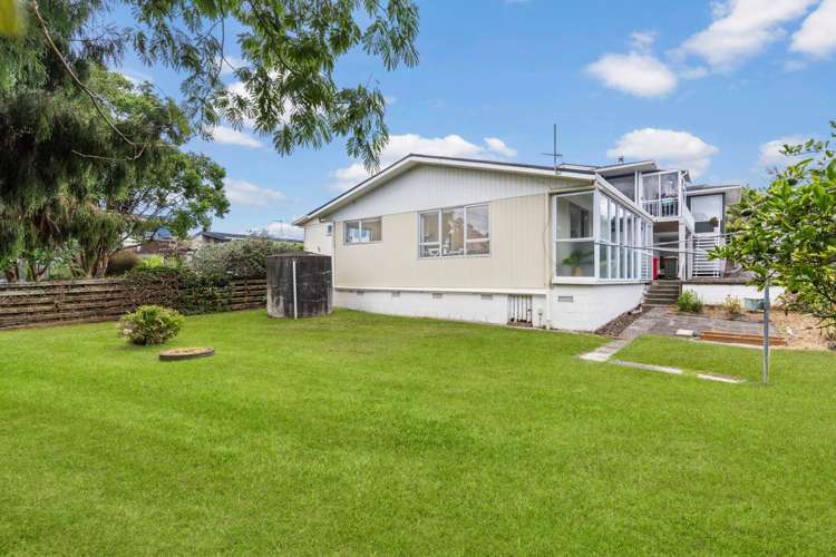 15a Albatross Road Red Beach_13